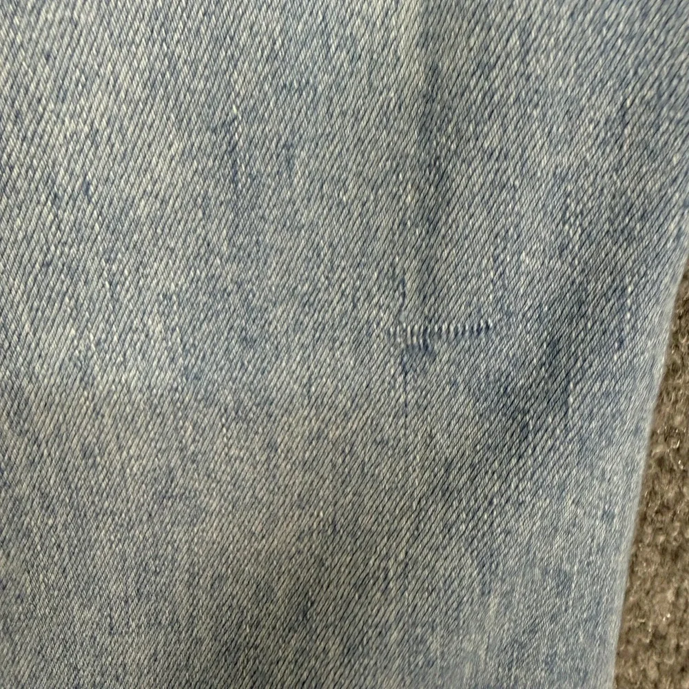 Levis Jeans Womens 10 Blue Light Wash Classic Bootcut Distressed Stretch 32x31